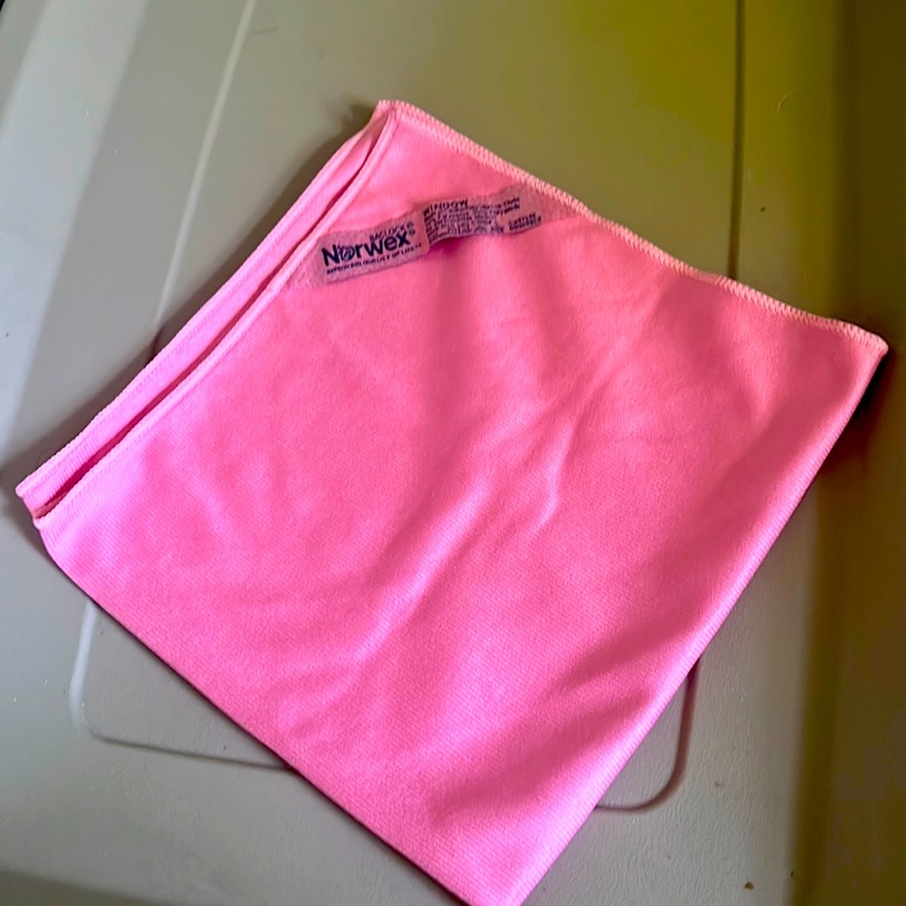 Norwex Window Cloth - Pink